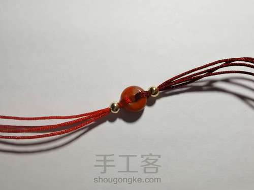 双色玉米结手链 第1步