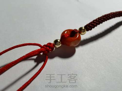 双色玉米结手链 第2步