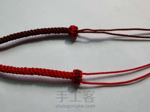 双色玉米结手链 第4步
