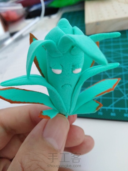 粘土制作龙舌兰 第5步