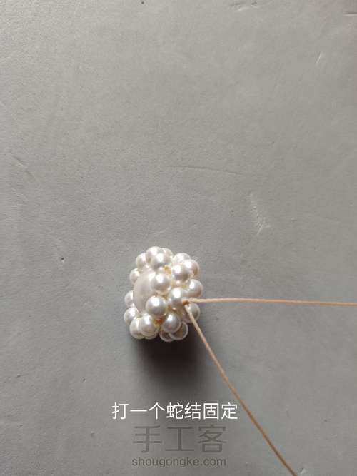 【原创】一款简单的串珠项链 第12步