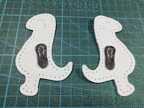 小恐龙挂件包包配饰制作过程【融本皮革】 第4步