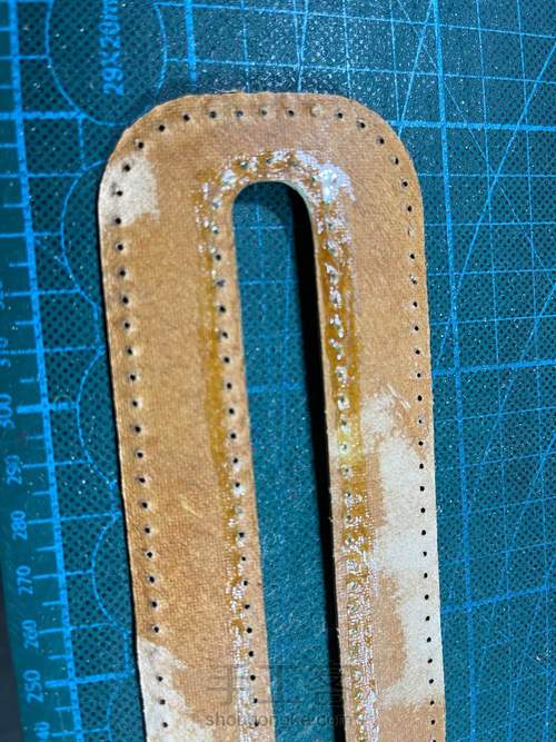 融本牛皮工具袋学生笔袋贝壳形铅笔袋教程 第8步