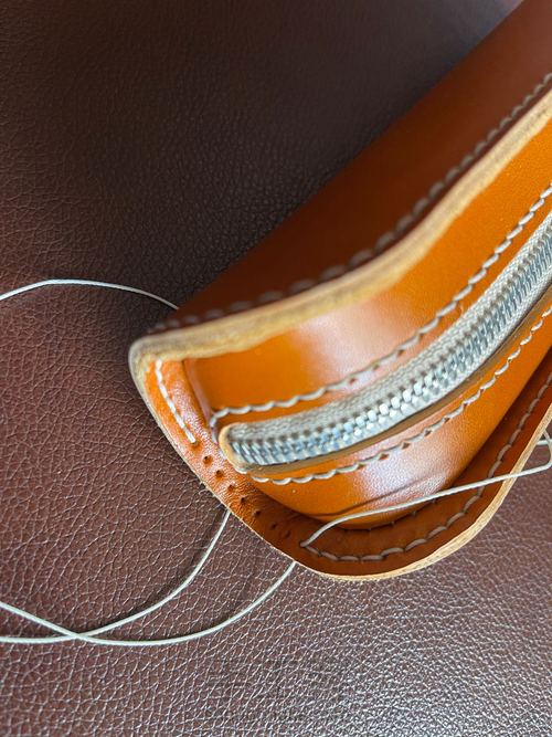 融本牛皮工具袋学生笔袋贝壳形铅笔袋教程 第29步