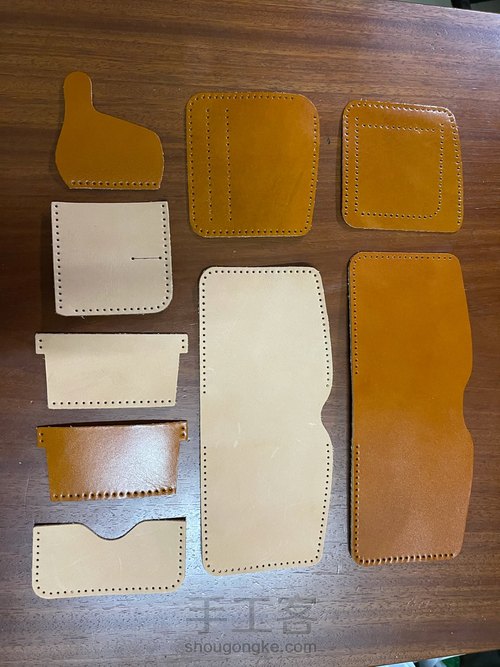 经典日式短夹付零钱袋制作教程｜融本皮革 第2步
