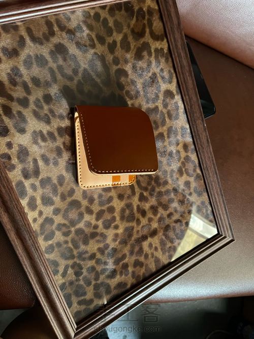 经典日式短夹付零钱袋制作教程｜融本皮革 第20步