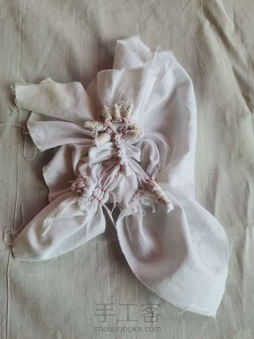 扎染秋日装饰画之《碧荷至秋》 第3步