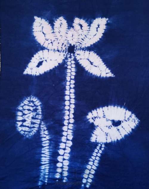 扎染秋日装饰画之《碧荷至秋》 第5步