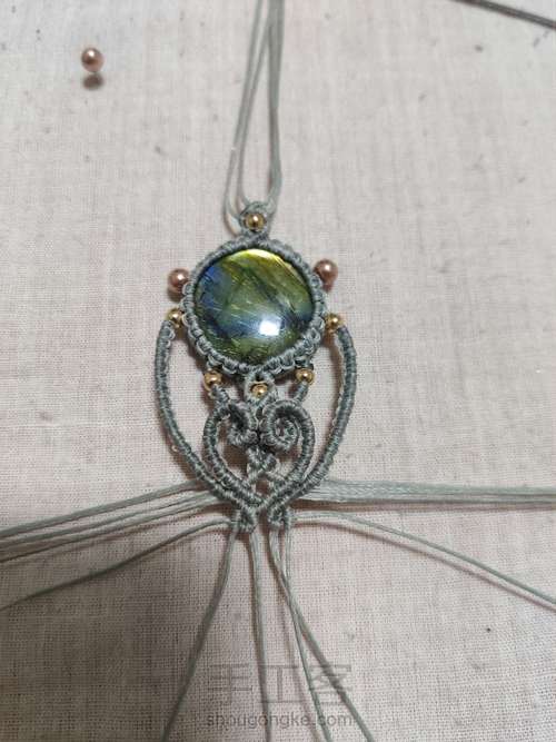 【5 手链】macrame手链 第11步