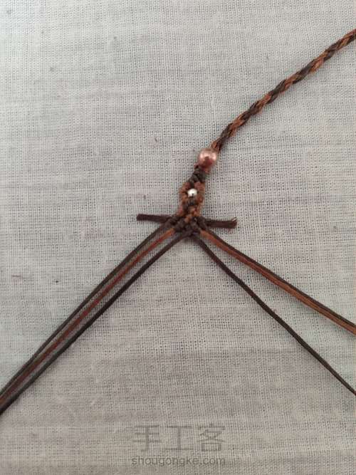 四股辫尾扣 第3步