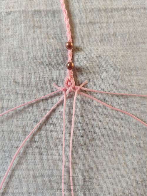 四股辫尾扣 第2步