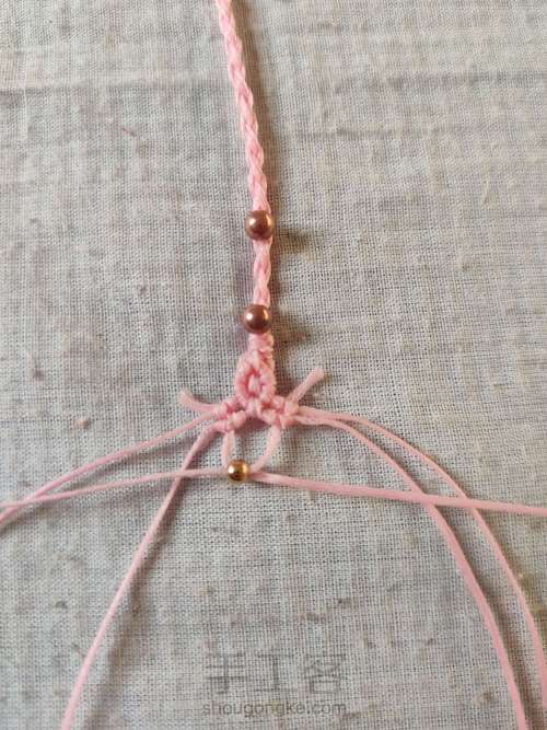 四股辫尾扣 第3步