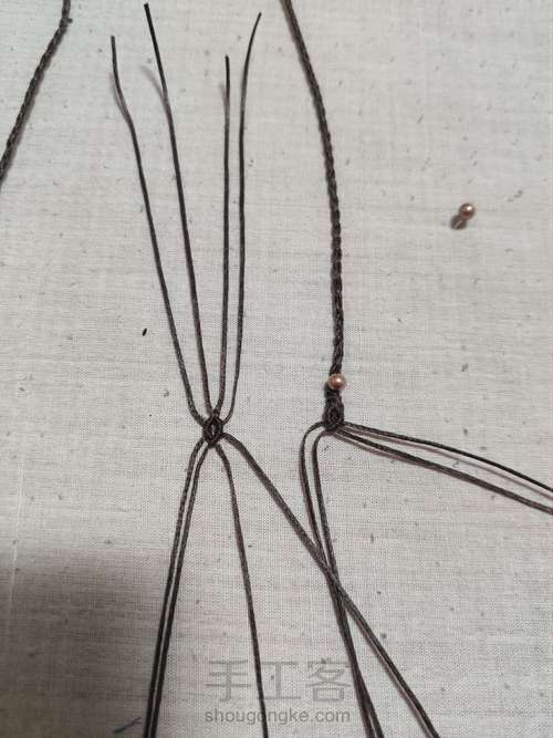 四股辫尾扣 第2步