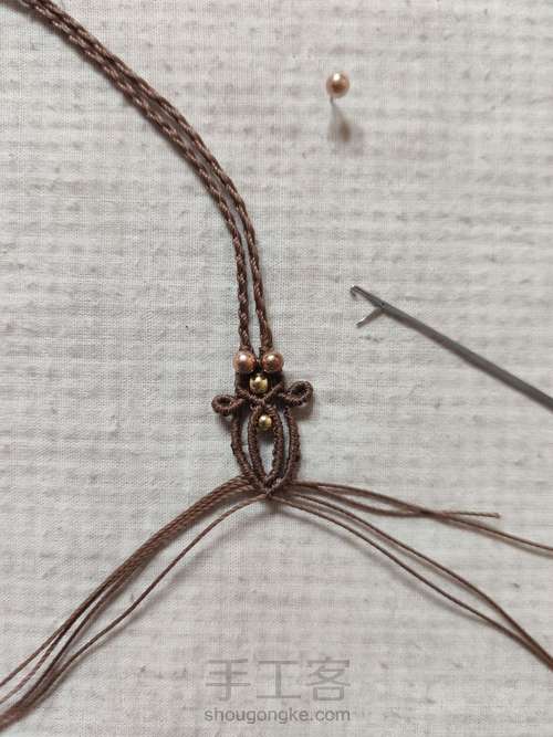 四股辫合并尾扣 第9步