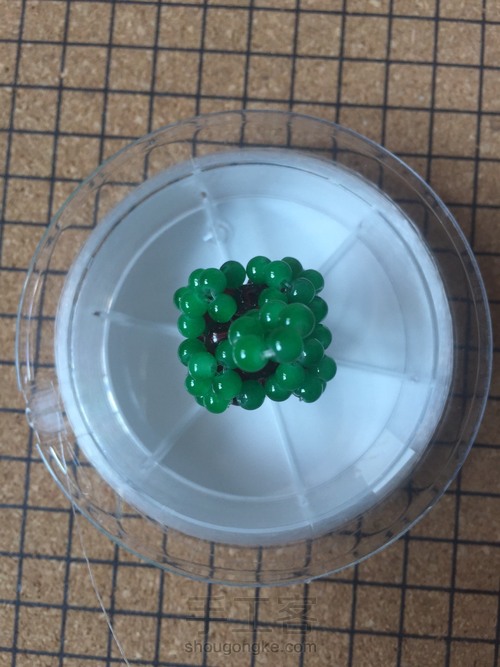 （原创）葡萄叶子串珠教程 第7步