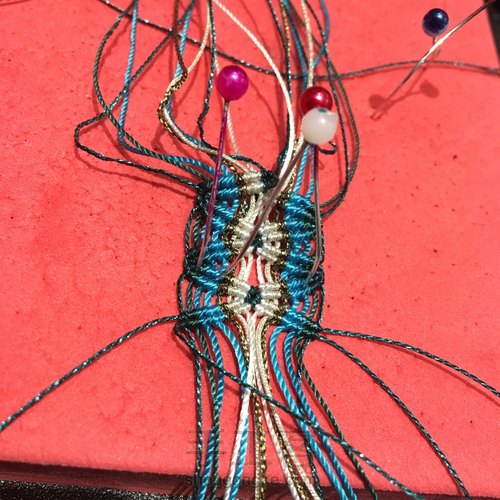 手工手链 第8步