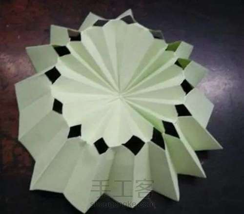 立体小雨伞的折法图解 儿童纸雨伞制作方法 第12步