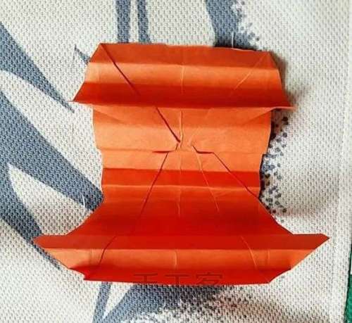 蝴蝶折纸 蝴蝶的折法 手工简单又漂亮 第10步