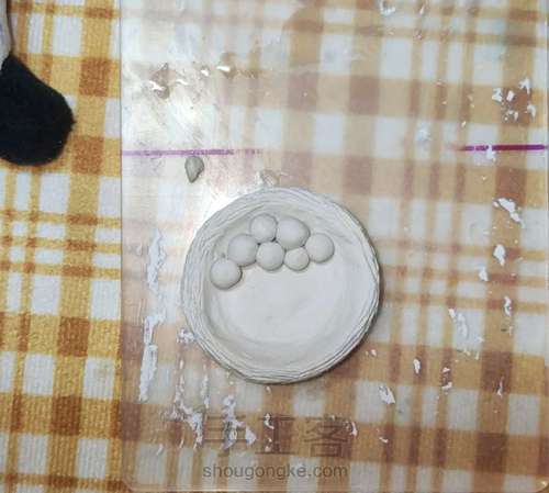 石塑蛋挞冰箱贴 第7步