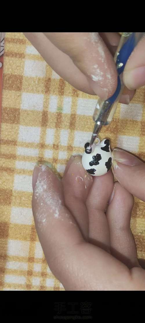 斑点狗手机链 第10步