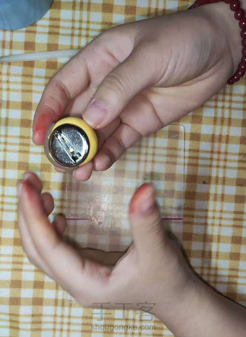 摩尔庄园小胸针 第10步