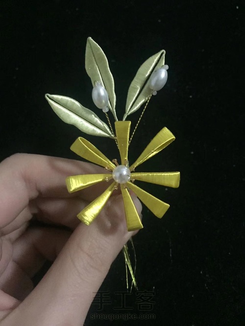 小雏菊缠花发簪 第9步