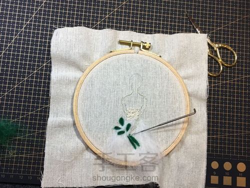 素墨原创立体刺绣作品 第3步