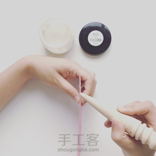 物致WUZHI手工皮具教程 | 做一只有魔法的拉链手包 第4步