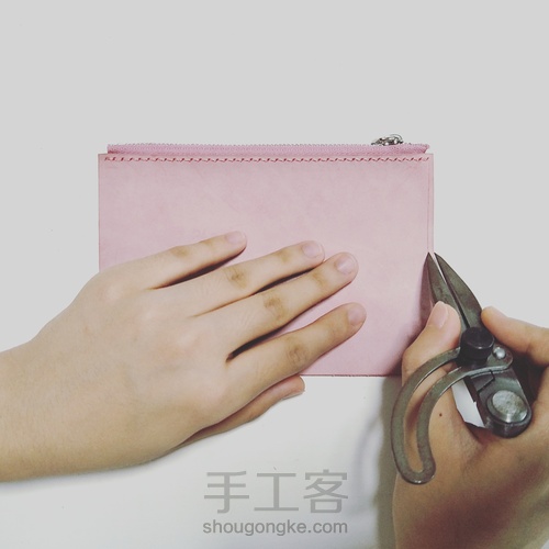 物致WUZHI手工皮具教程 | 做一只有魔法的拉链手包 第27步