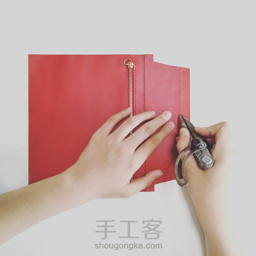 物致WUZHI皮具教程 | 意大利植鞣皮手感超棒的手拿信封包 第31步