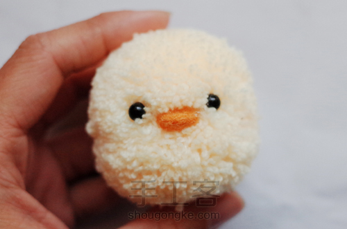 毛线蓬蓬球之小黄鸭 第12步