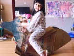 家里各种瓦楞纸箱，就琢磨着为宝贝女儿做个玩具