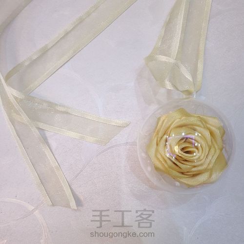 丝带玫瑰挂饰 第16步