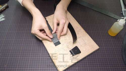 夏日必备——潮流休闲胸包 第148步