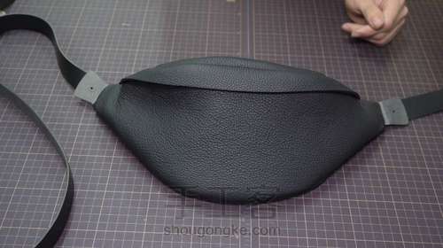 夏日必备——潮流休闲胸包 第155步