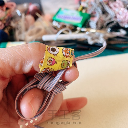 松紧带中国结发绳 发圈 第8步