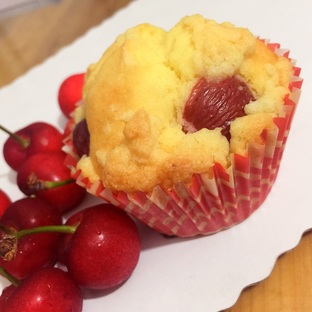 🍒Cherry Cupcake 樱桃杏仁酥顶麦芬🍒