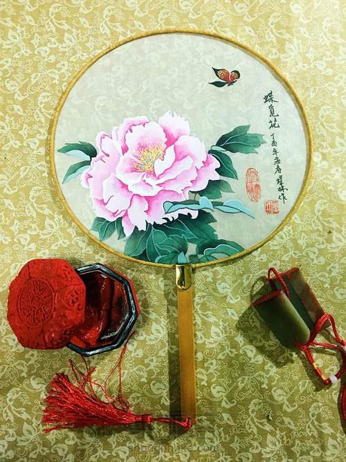 蝶觅香—水墨宫扇 第9步