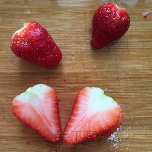 酸甜de草莓🍓酱 第2步