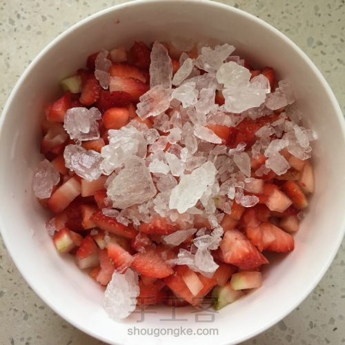 酸甜de草莓🍓酱 第5步