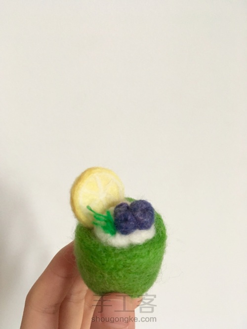 【羊毛毡教程】蓝莓抹茶小蛋糕 第12步