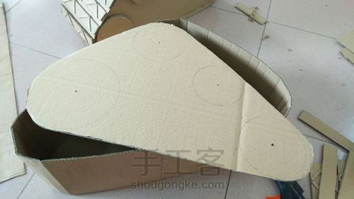 DIY废纸箱机器人瓦力 第6步