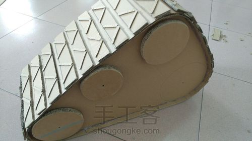 DIY废纸箱机器人瓦力 第7步