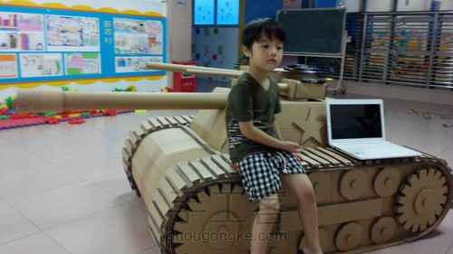 DIY废纸箱机器人瓦力 第40步