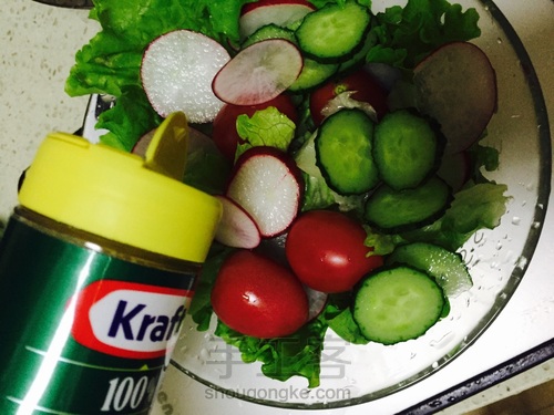 蔬菜沙拉+火腿鸡蛋三明治 第5步