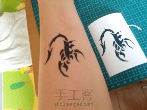 【海娜】【纹身】【DIY】教你自己DIY半永久性纹身 第8步