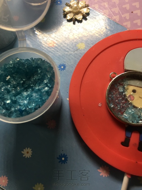 蓝雪花吊坠 第5步