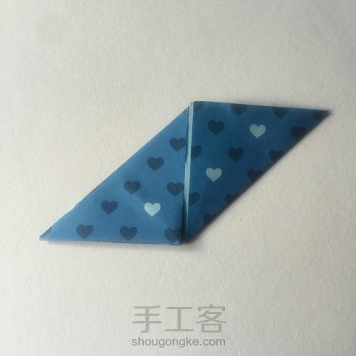 （纸花系列七十一）一款花苞纸花折法 第4步