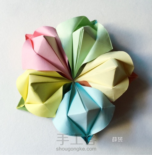 （纸花系列七十一）一款花苞纸花折法 第17步