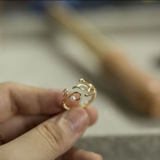 珍珠桂叶戒指－简单的绕线戒指